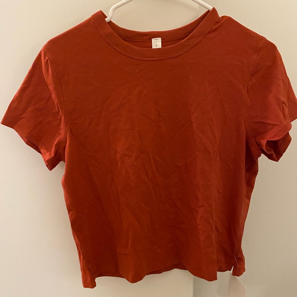 Lululemon Classic Fit Tee